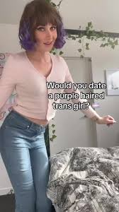 1748309793152