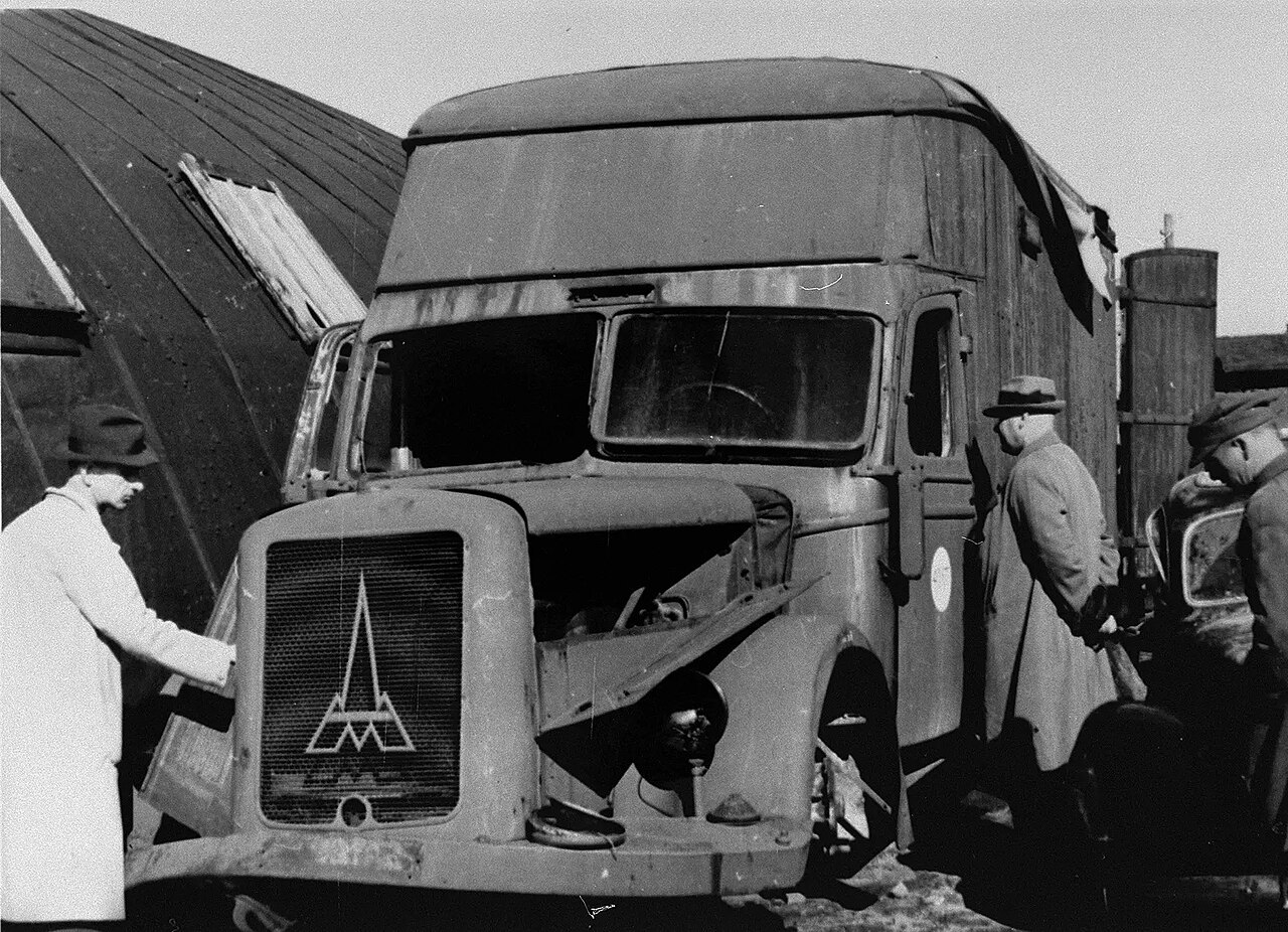 Destroyed Magirus Deutz furniture transport van Kolno Poland 1945