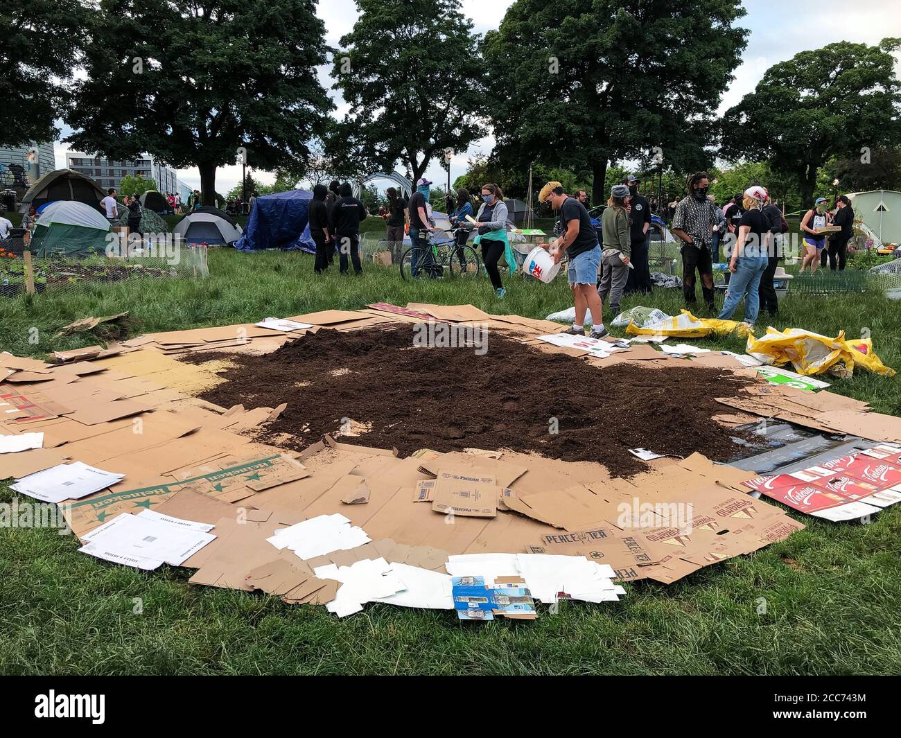 Seattle usa jun 11 2020 cal anderson park garden at chaz late in the day on capitol hill 2CC743M