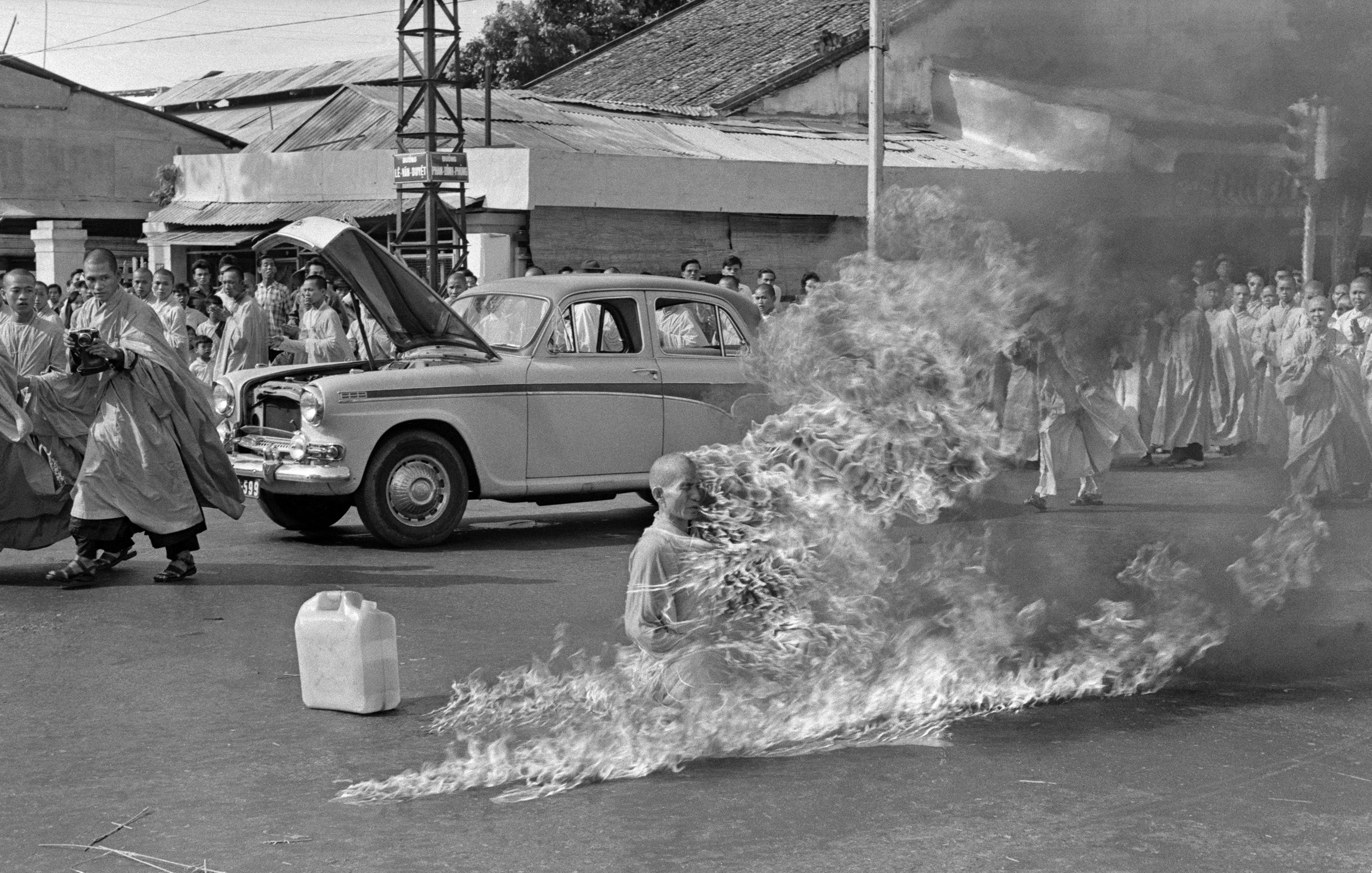 Thch Qung c self immolation