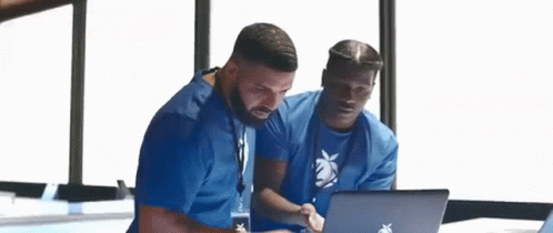 drake on computer meme.gif